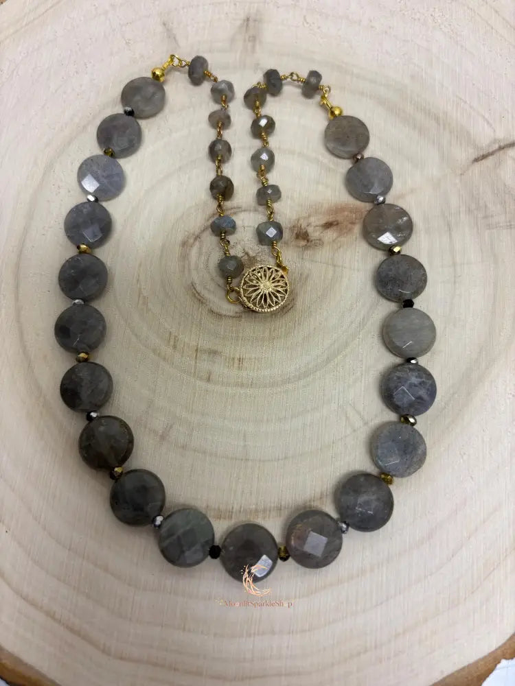 Labradorite Crystal Necklace – Gold Accents & Iridescent Gemstone Jewelry