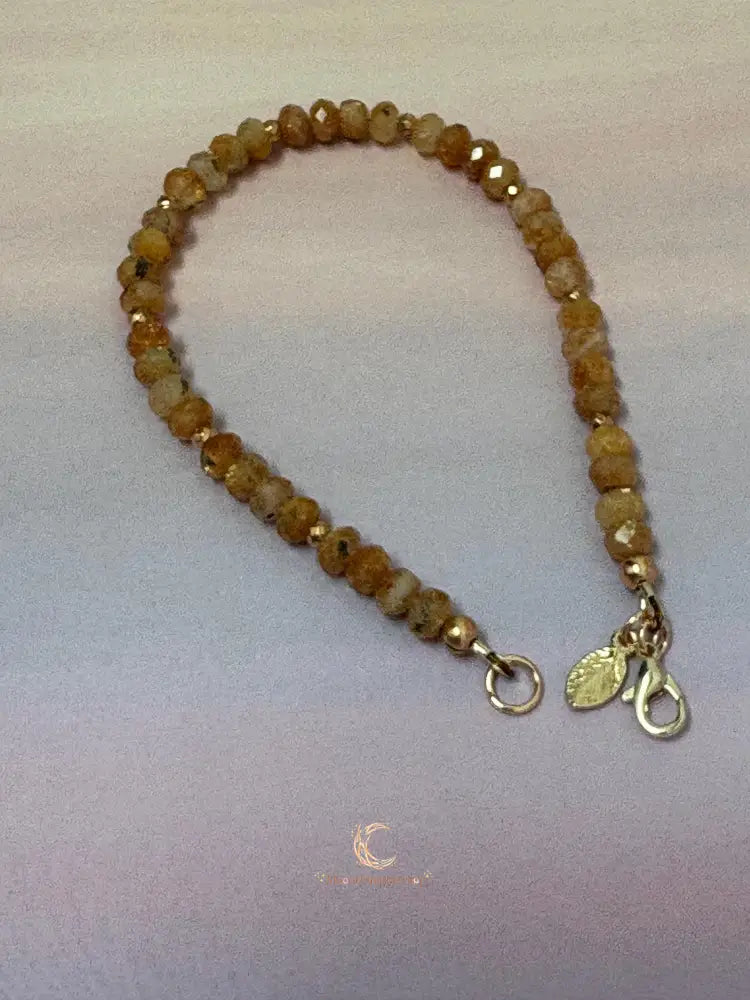 Sunstone Copper Bracelet – Handcrafted Gemstone Crystal Jewelry with Gold Accents