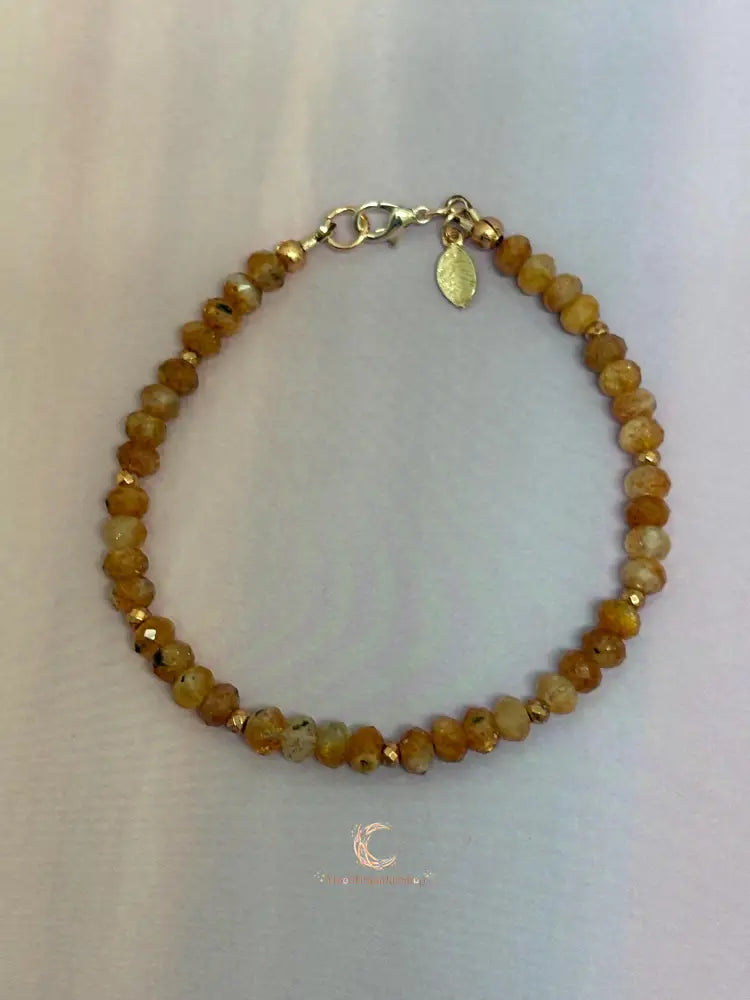 Sunstone Copper Bracelet – Handcrafted Gemstone Crystal Jewelry with Gold Accents