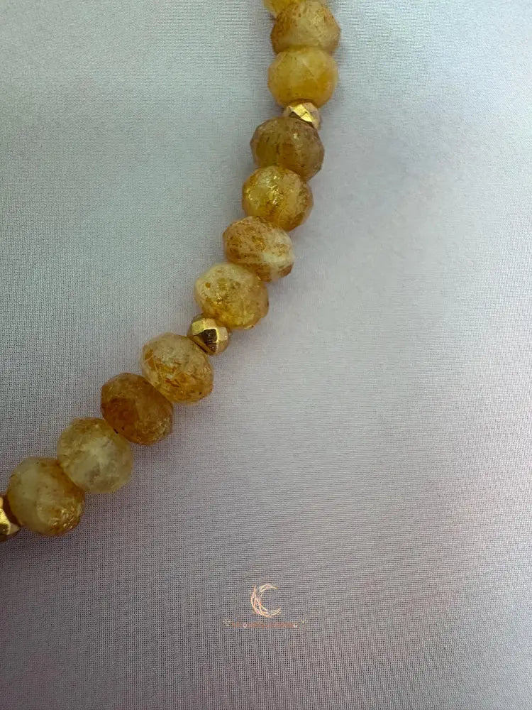 Sunstone Copper Bracelet – Handcrafted Gemstone Crystal Jewelry with Gold Accents