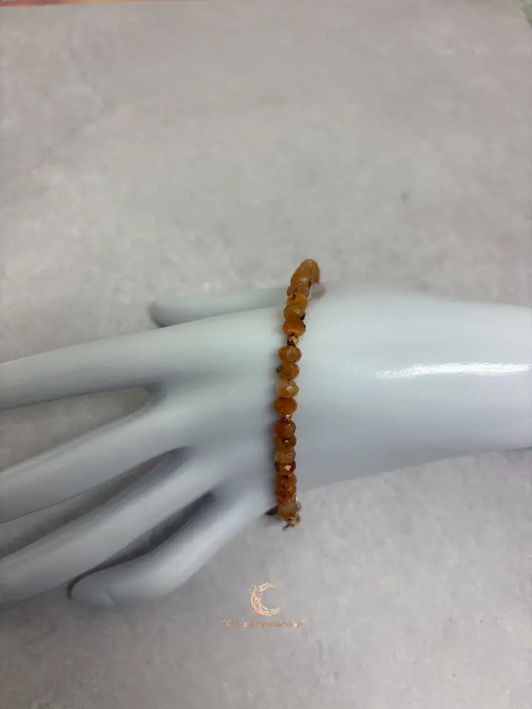 Sunstone Copper Bracelet – Handcrafted Gemstone Crystal Jewelry with Gold Accents