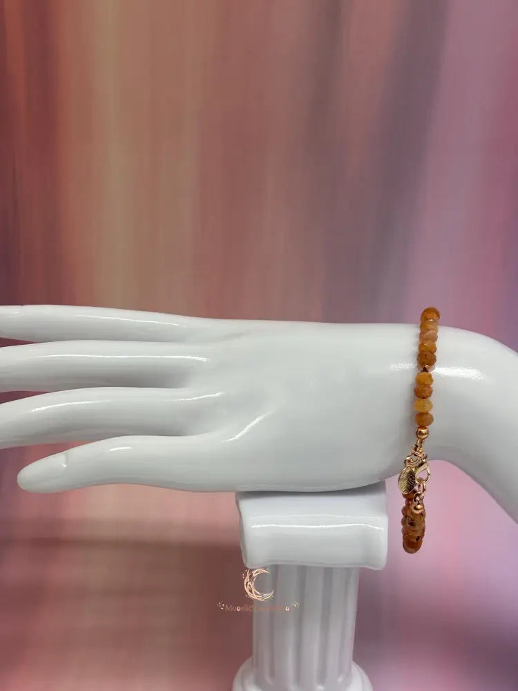 Sunstone Copper Bracelet – Handcrafted Gemstone Crystal Jewelry with Gold Accents