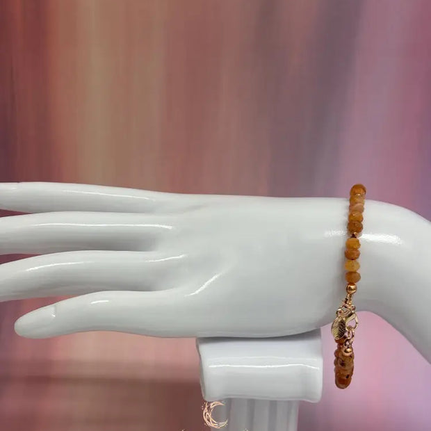 Sunstone Copper Bracelet – Handcrafted Gemstone Crystal Jewelry with Gold Accents