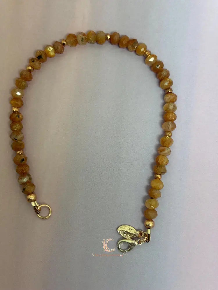 Sunstone Copper Bracelet – Handcrafted Gemstone Crystal Jewelry with Gold Accents