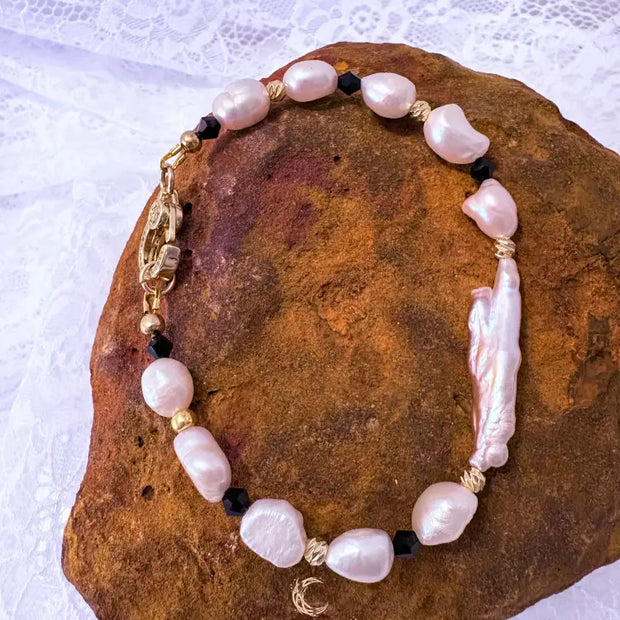 Blush Baroque Pearl Bracelet with Gold Accents | Knowing Collection