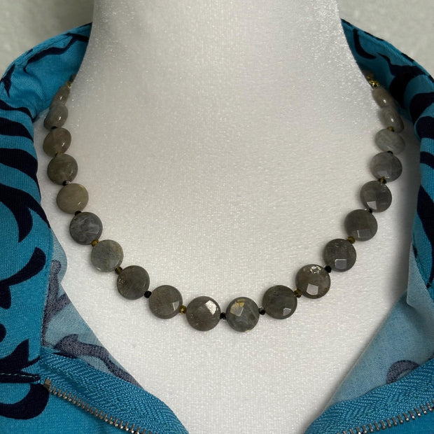 Labradorite Crystal Necklace – Gold Accents & Iridescent Gemstone Jewelry