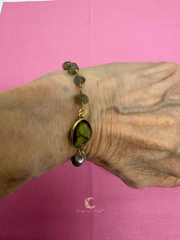 Labradorite Bracelet – Iridescent Gemstone Crystal Jewelry with Gold Plated Clasp